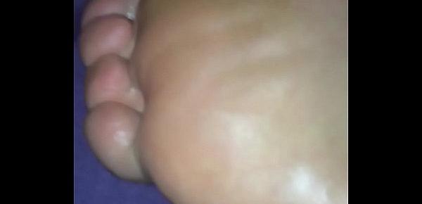  Cum toes